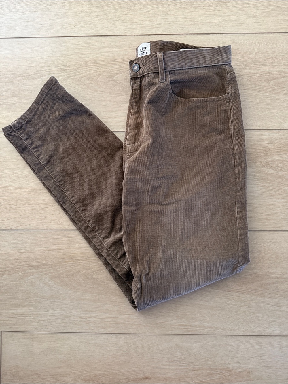 🤎Huckberry Flint & Tinder Men’s Corduroy Tapered Fit Pants-(Size 33x32)🤎
